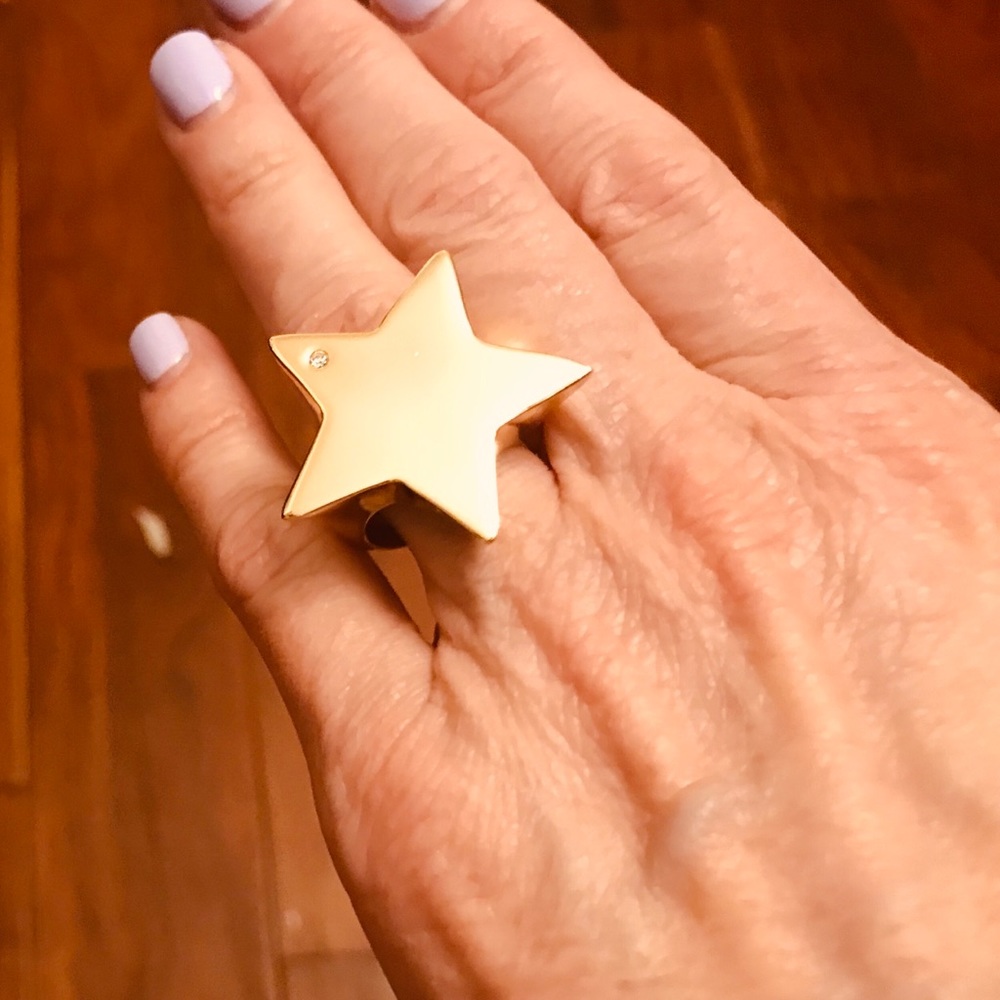 Baby you’re a star Ring!